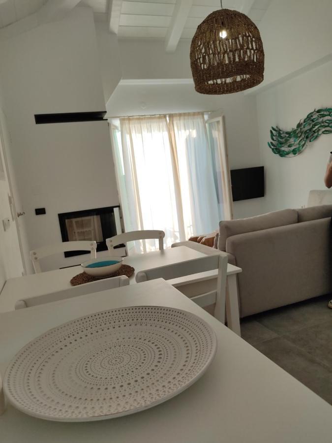 Luxury Apartments La Villa (Adults Only) Khórto Exterior foto